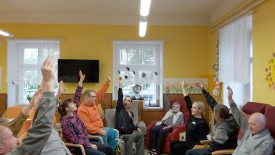 Aktivní dopoledne v centru denních služeb (2) Aktivní dopoledne v centru denních služeb (2)