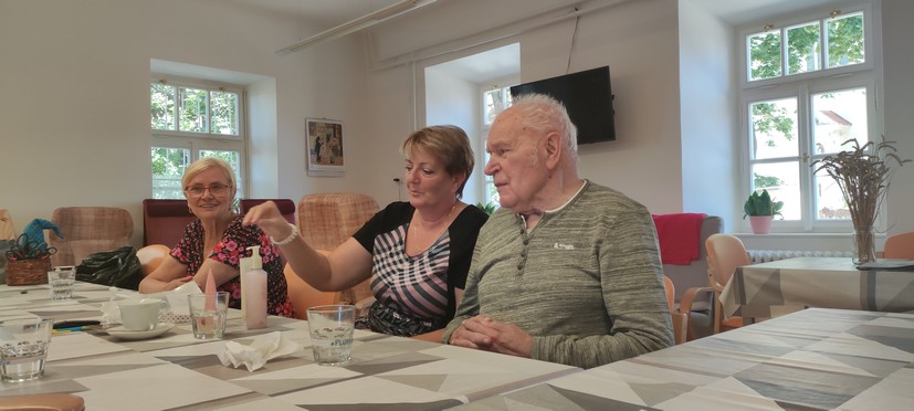 Hodinka krásy s paní Polachovou 2 Hodinka krásy s paní Polachovou 2