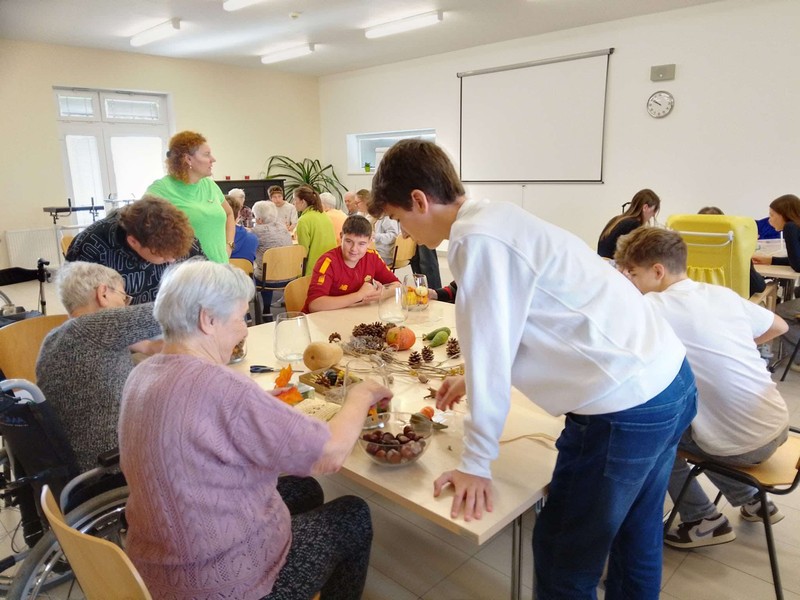 Oslava mezinárodního dne seniorů (6)