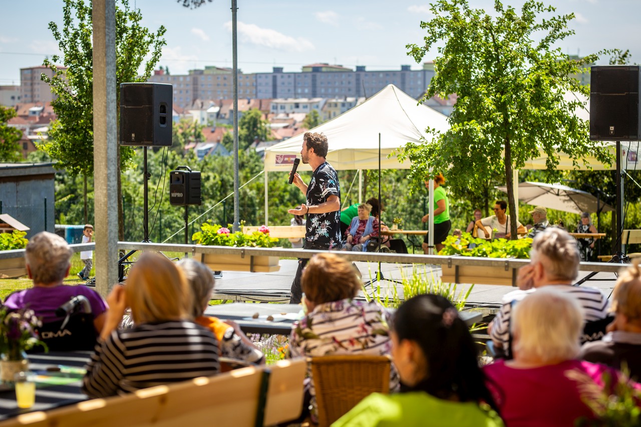 Zahradní slavnost - obrázek 6