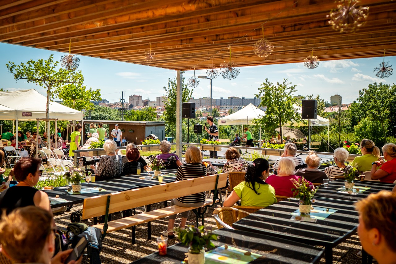 Zahradní slavnost - obrázek 49