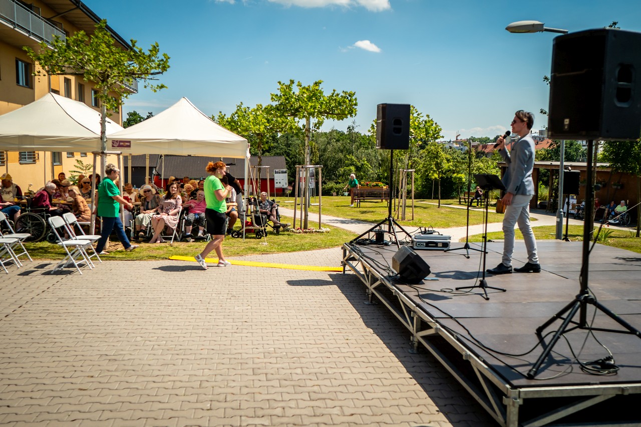 Zahradní slavnost - obrázek 52